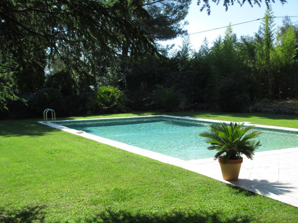 Le Clos Des Canebiers Bed and Breakfast Γκρας Εξωτερικό φωτογραφία