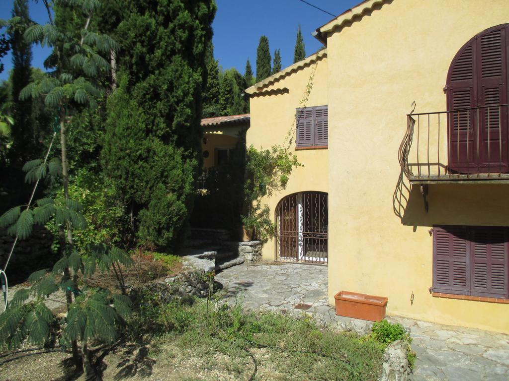 Le Clos Des Canebiers Bed and Breakfast Γκρας Εξωτερικό φωτογραφία