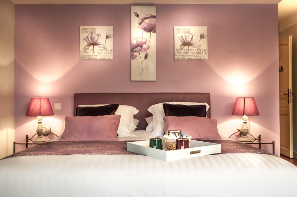 Le Clos Des Canebiers Bed and Breakfast Γκρας Δωμάτιο φωτογραφία