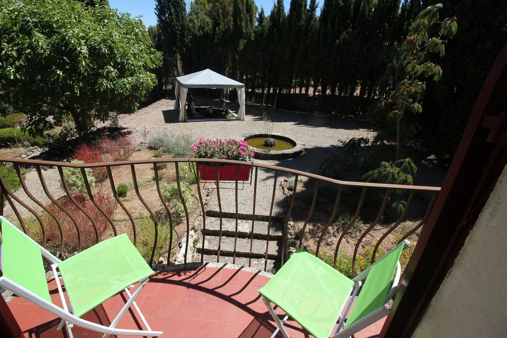 Le Clos Des Canebiers Bed and Breakfast Γκρας Εξωτερικό φωτογραφία