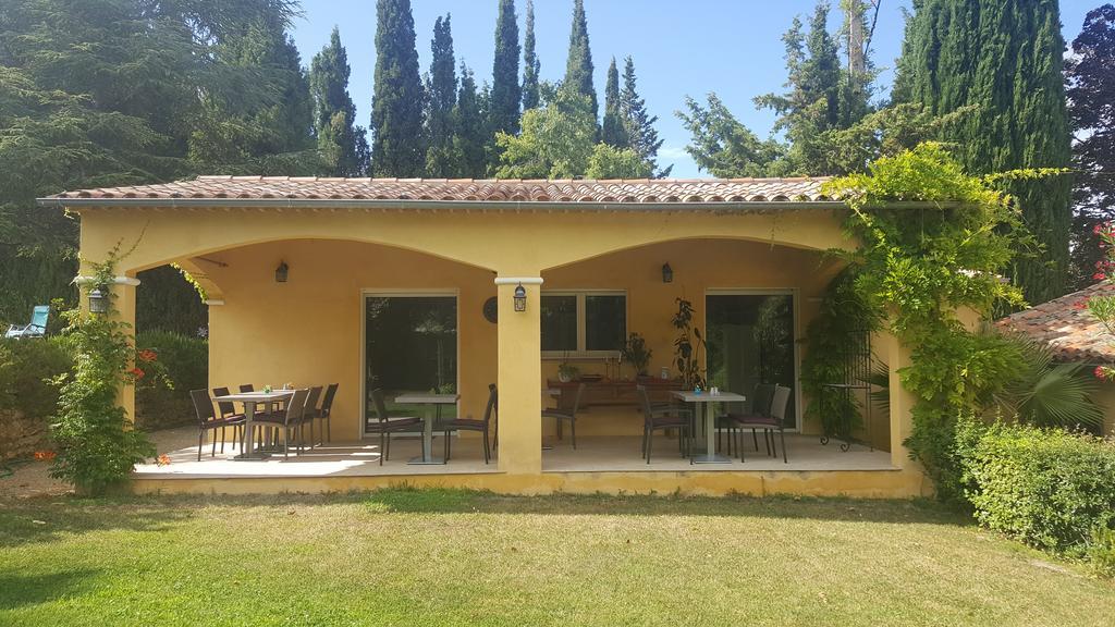 Le Clos Des Canebiers Bed and Breakfast Γκρας Εξωτερικό φωτογραφία
